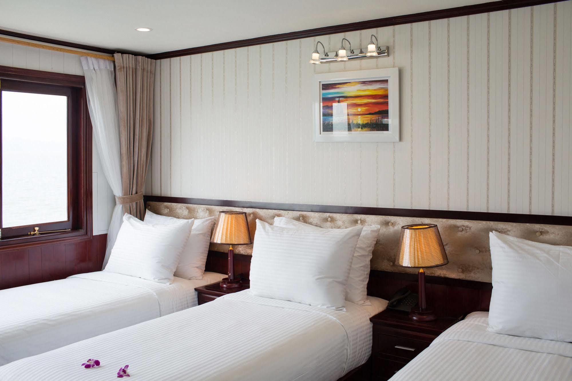 Hotel Halong Sapphire Cruises Ha Long Exterior foto