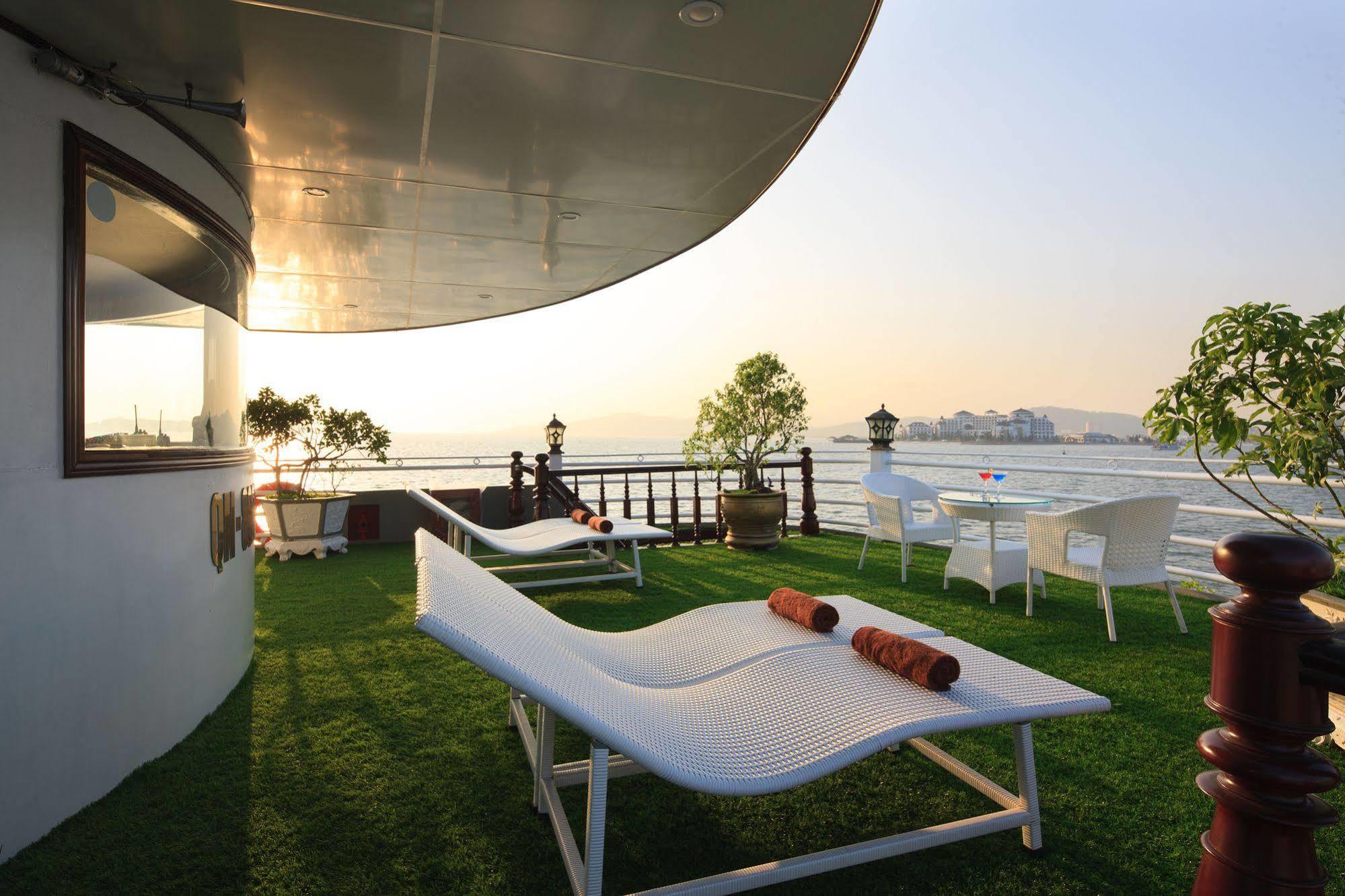 Hotel Halong Sapphire Cruises Ha Long Exterior foto