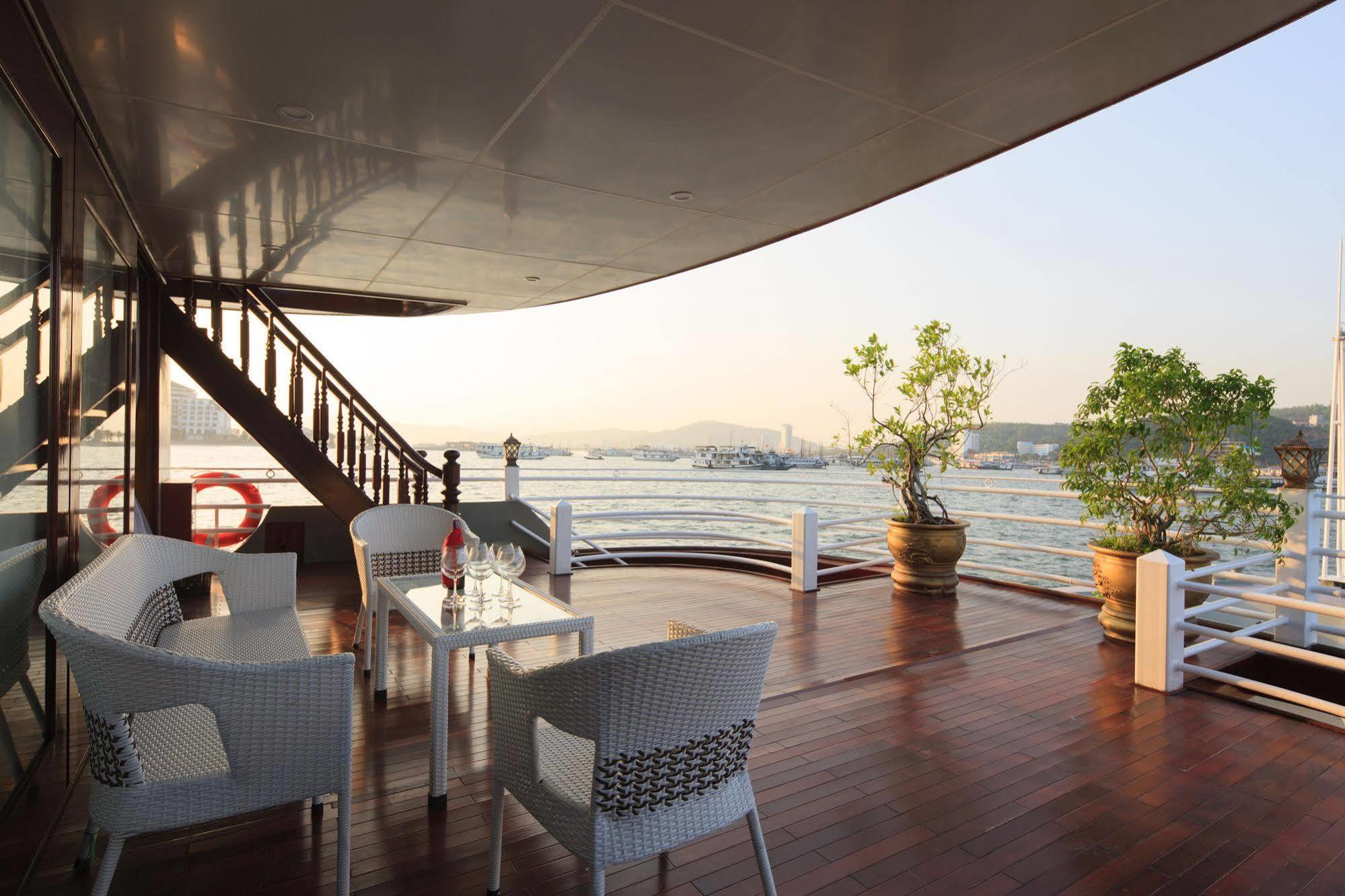 Hotel Halong Sapphire Cruises Ha Long Exterior foto
